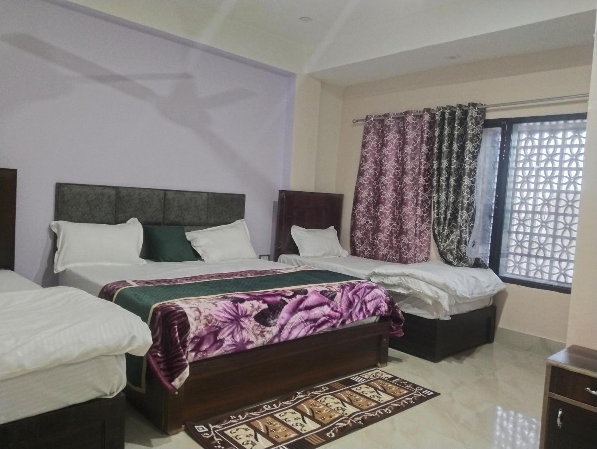 Dixit Residency Hotel Vrindāvan Exterior foto