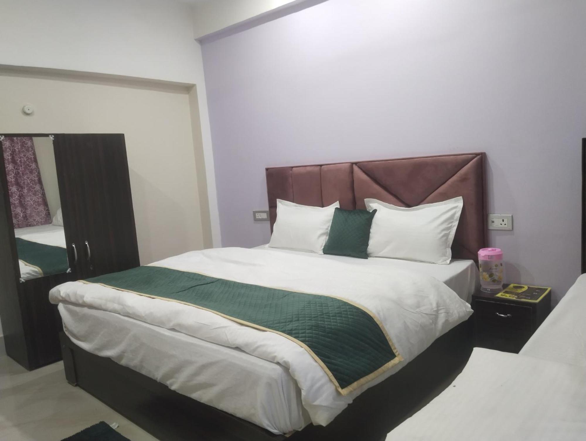 Dixit Residency Hotel Vrindāvan Exterior foto
