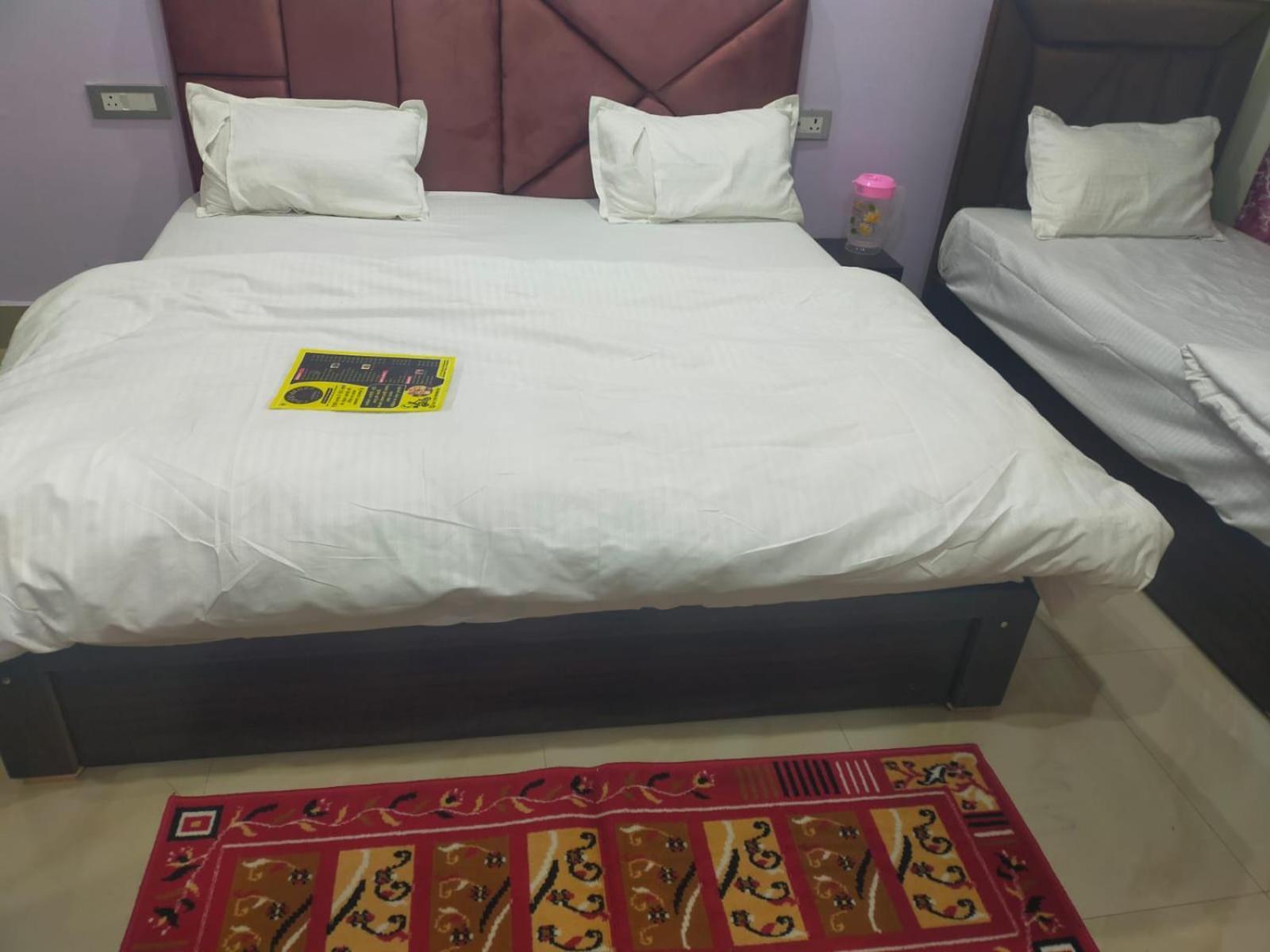 Dixit Residency Hotel Vrindāvan Exterior foto